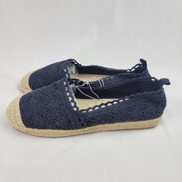 NWT Comfort by Alexis Bendel wide with arch support flex navy knit espadrilles - Picture 3 of 6